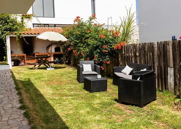 Alaia Surflodge מלון *