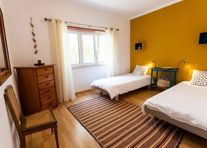 מלון Alaia Surflodge *